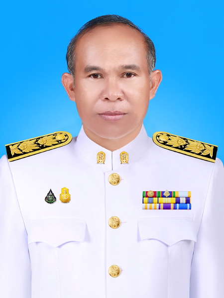 นายพิทักษ์ ปรักมาศ