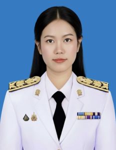 นางสาวนพรัตน์ น้ำคำ