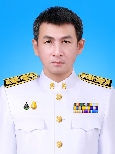 นายชาตรี สวัสดิ์พาณิชย์