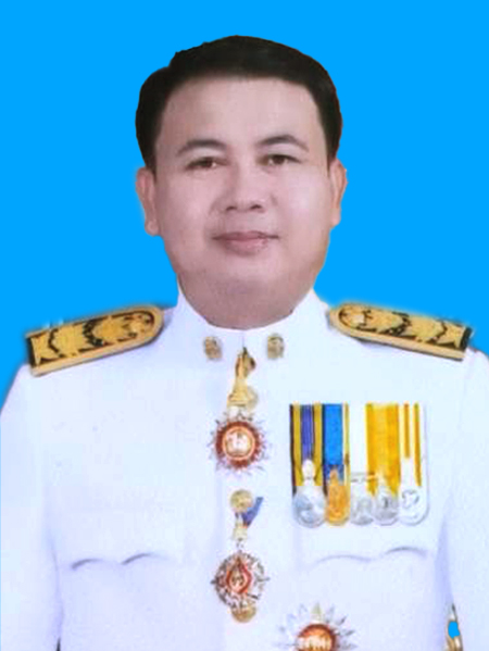 นายจักราช หินซุย